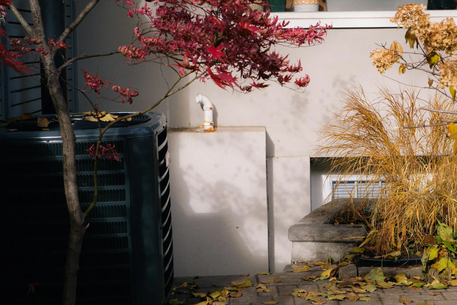 Warmtepomp geluid: normen, decibel en overlast in 2026